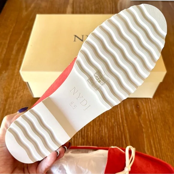 NIB coral red NYDJ Olsen boat shoes 8.5M - Picture 8 of 12